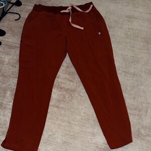 Auburn Figs Scrub Bottoms